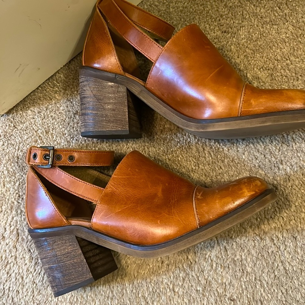 Free People Platform Clogs - Picture 2 of 7